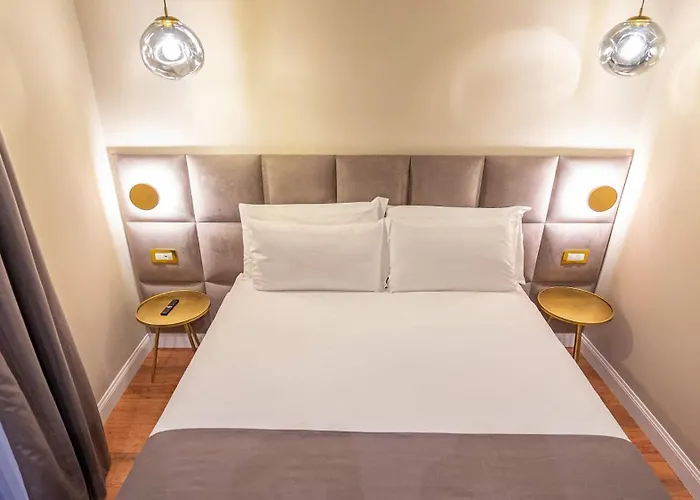 Couette-café Navona Comfort 4*